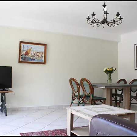 Perfect Flat 100 Meters From The Sea شقة